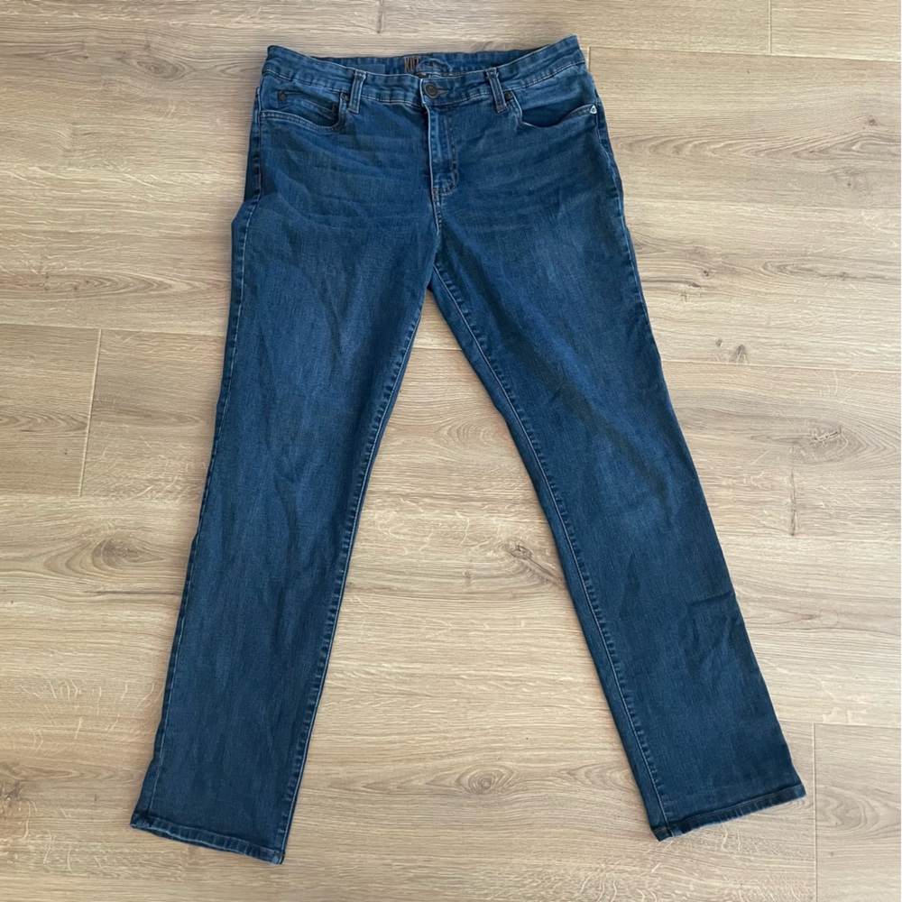 Kut from the Kloth Women’s size 10 straight leg jeans